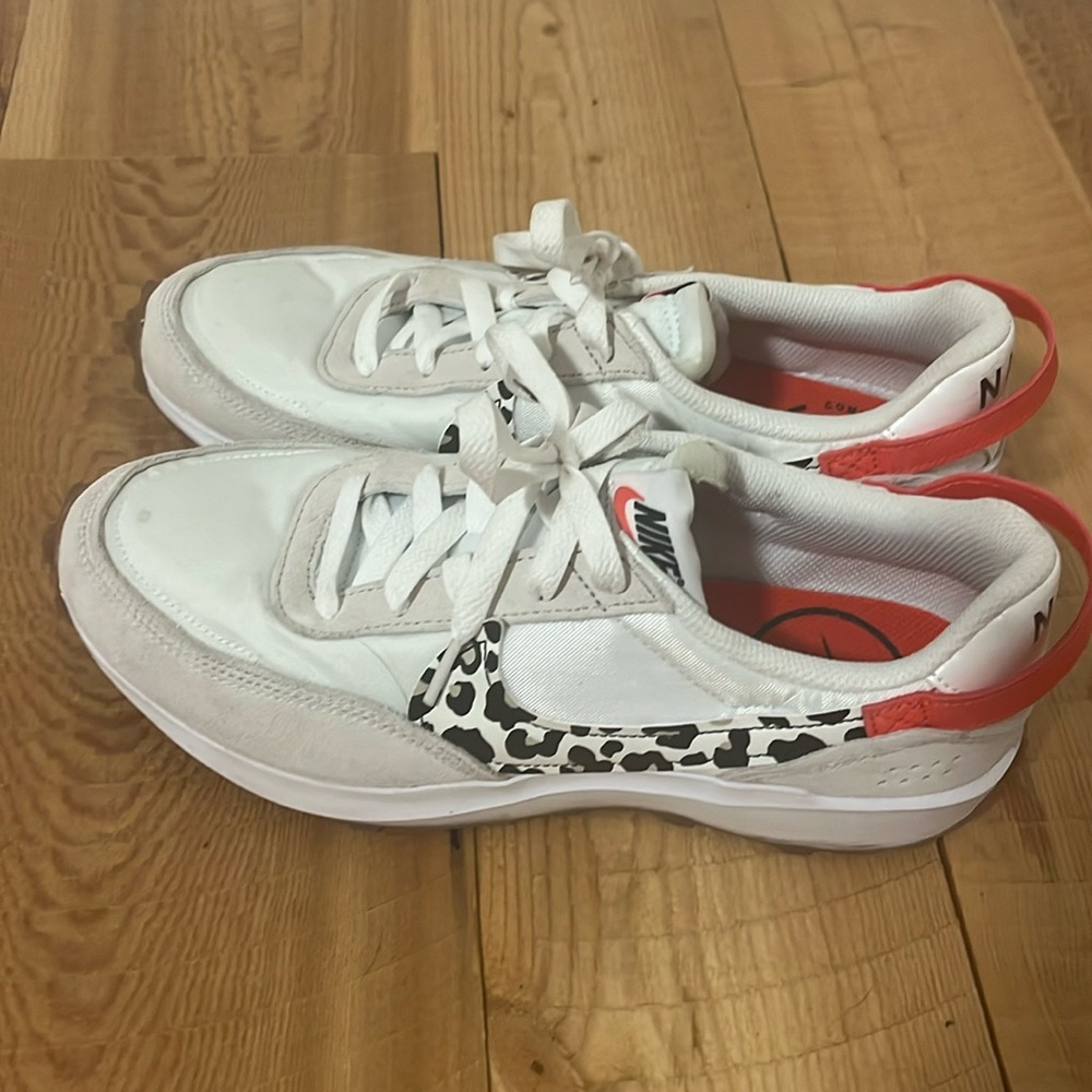 Nike Women’s Sneakers Cheetah Swoosh